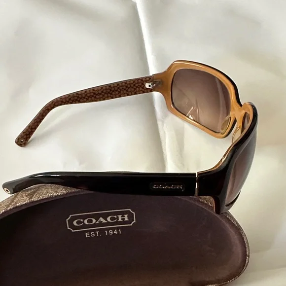 😎 COACH Brown Sunglasses with signature case - Picture 3 of 12